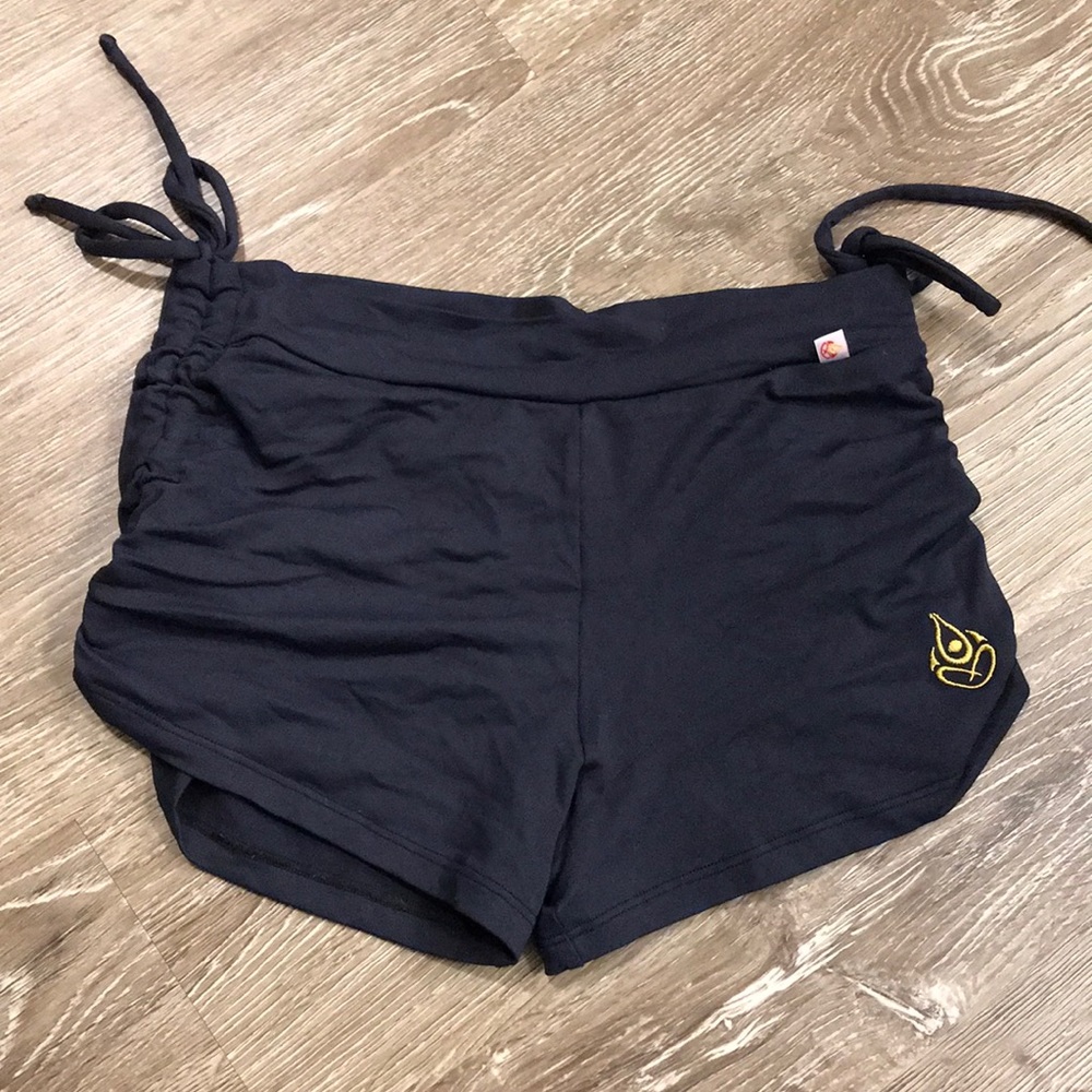 Shakti yoga shorts